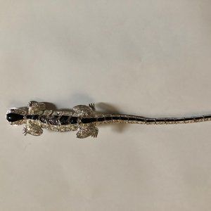 Lizard pin brooch silver tone
